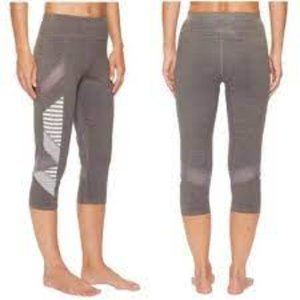 Splendid Gray Activewear Yoga Striped Cross Panel Capri Leggings Size S